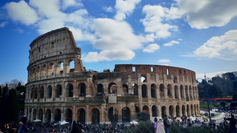 best time to travel to italy